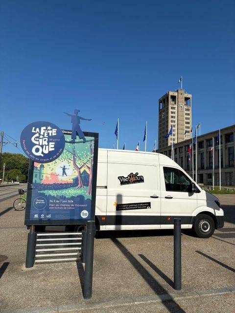 Déformatage publicitaire JCDecaux pour La Fête du Cirque 2026 : une communication qui sort du cadre