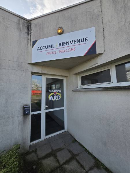 Vecktotum - ARD Closmenil - Enseigne 4x3 m - Pose nacelle - Le Havre