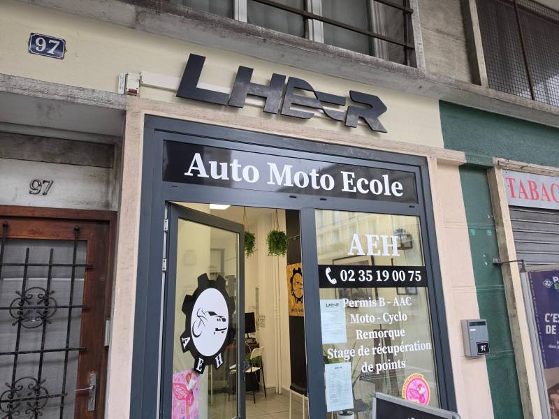 Enseigne lumineuse rétroéclairée LED pour l'Auto École L'Her au Havre