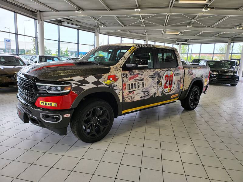 Vecktotum - Covering sur un Dodge RAM à Saint Adresse