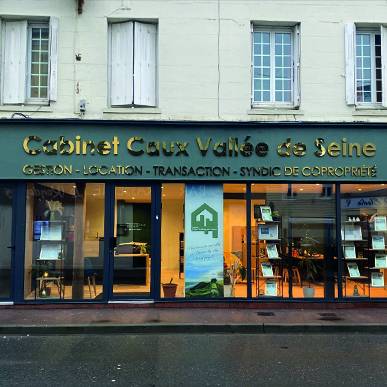 Vecktotum - Enseigne lettres décalées - Inox doré - Cabinet Caux Vallée de Seine - Bolbec - Agence immobilière