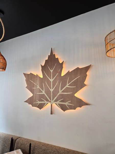 Vecktotum - Feuille érable rétroéclairée LED - Le Havre - La Cabane Maltée