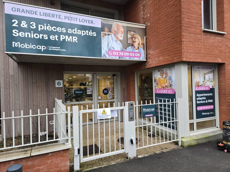 Signalétique extérieure Mobicap à Arras par Vecktotum